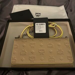 MCM LEATHER CLUTCH